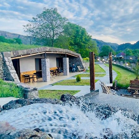 Hotel Hobbiton Near Vardzia Caves T'mogvi 外观 照片