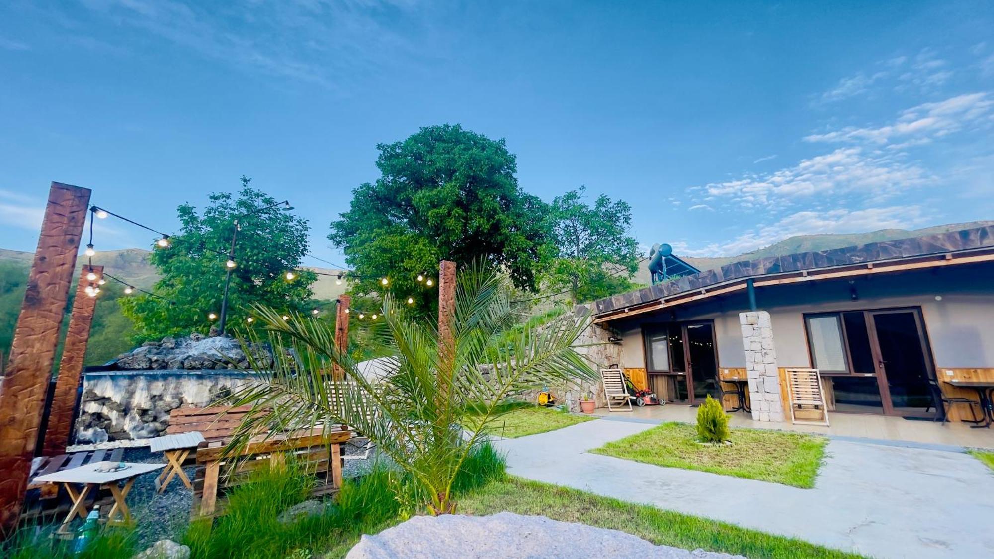 Hotel Hobbiton Near Vardzia Caves T'mogvi 外观 照片