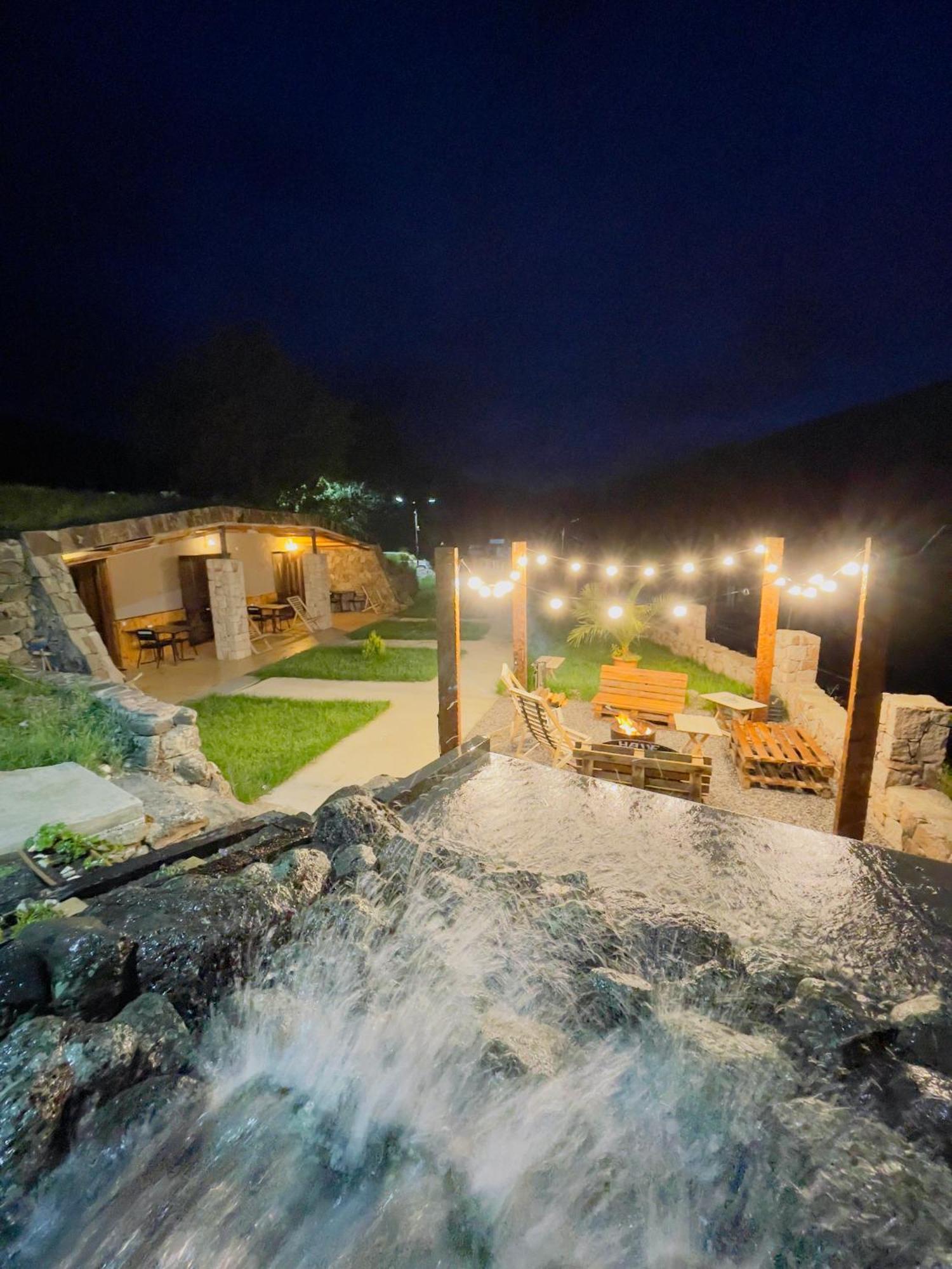 Hotel Hobbiton Near Vardzia Caves T'mogvi 外观 照片